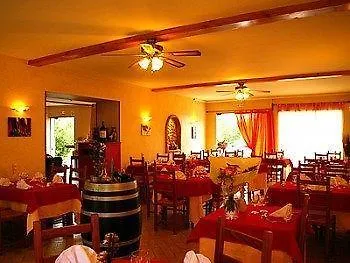 Logis L'auberge Du Brulhois 2*
