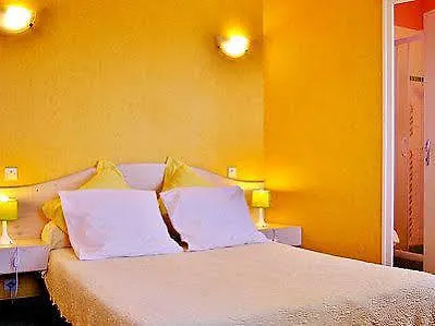 Logis L'auberge Du Brulhois 2*