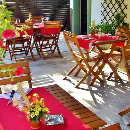 Hotel Logis L'auberge Du Brulhois